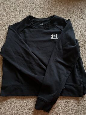 Under Armour Black Crewneck Pullover Sweatshirt